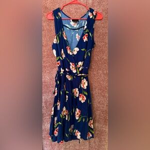 Lumiere floral wrap dress size large
